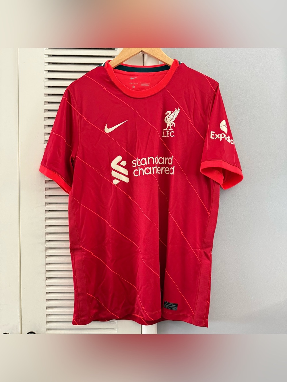 Nike LIVERPOOL 2021/2022 Home Jersey Shirt Embroidered Red Size Large